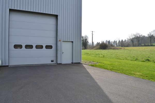 Locaux du fabricant de pièces usinées